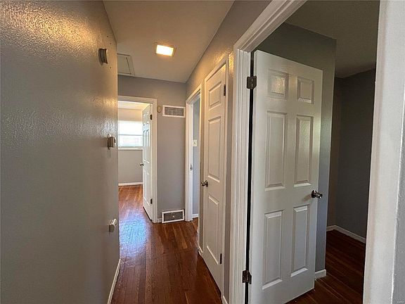 5th image of 126 Brigadoon Cir