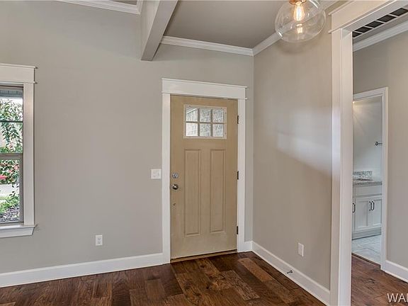 2nd image of 13851 Hemlock Dr