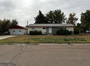 525 W Jefferson Ave, Chester, MT 59522