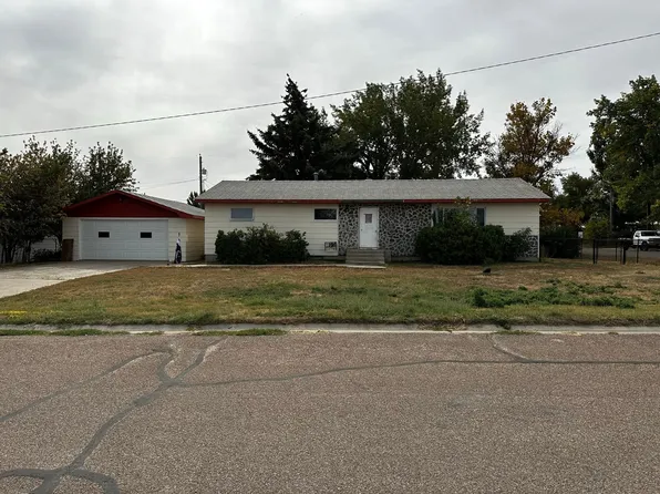 525 W Jefferson Ave, Chester, MT 59522