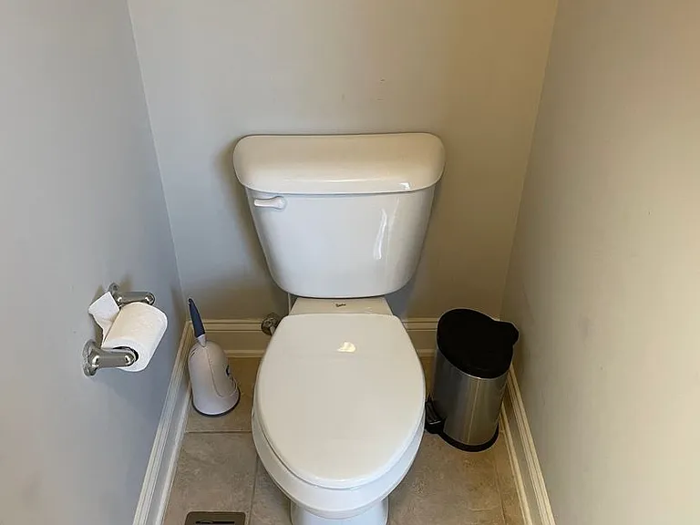 34 Woodbury Ln — Photo 18