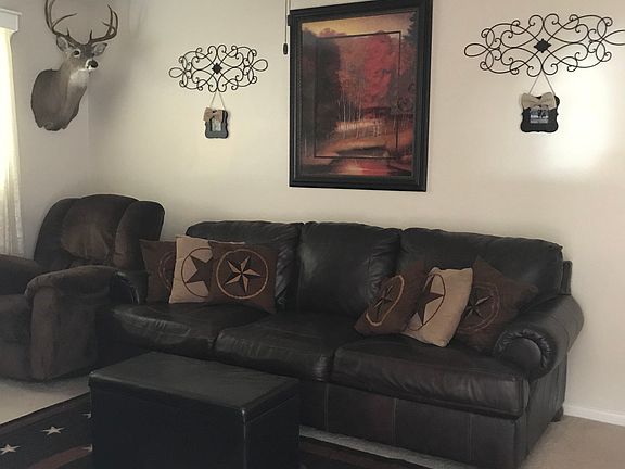 5th image of 3801 Laurel Dr