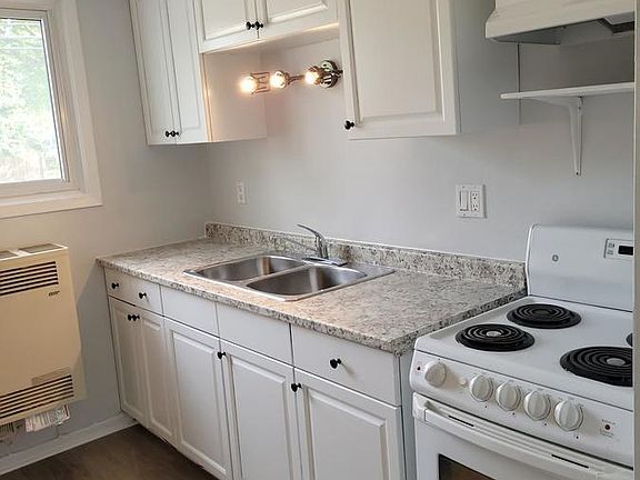 3rd image of 1411 Bruce Ave #521