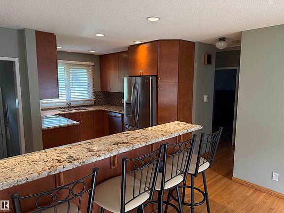 4th image of 12124 51st St NW