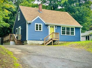 128 Main St, Rutland, MA 01543