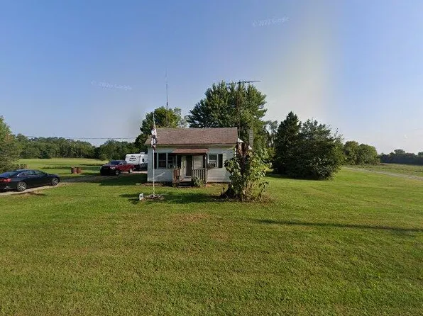 5434 Lead Line Rd, Centerville, IN 47330