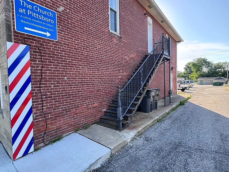 91 N Maple St — Photo 2