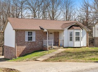 574 Somerset Ln, Clarksville, TN 37042