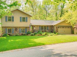 4 Round Hill Rd, Danville, IN 46122