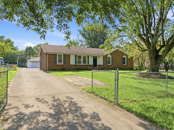 3rd image of 112 James Dr