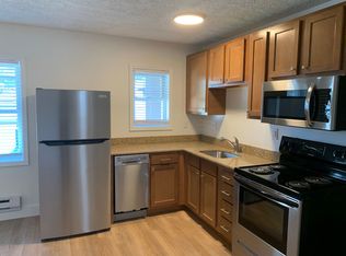 400 S Henderson St #2B-1BA-850SQFT, Bloomington, IN 47401