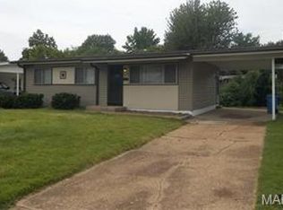 1250 Aspen Dr, Florissant, MO 63031