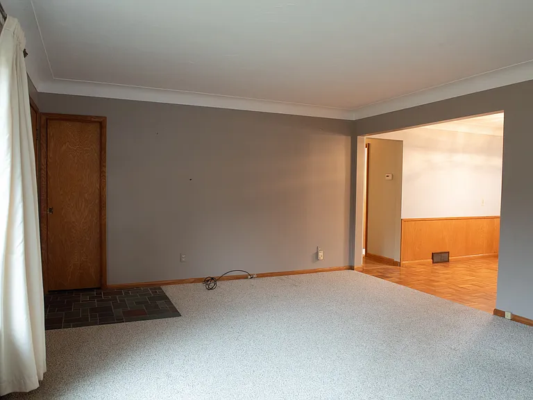 2066 Bradley Rd — Photo 8