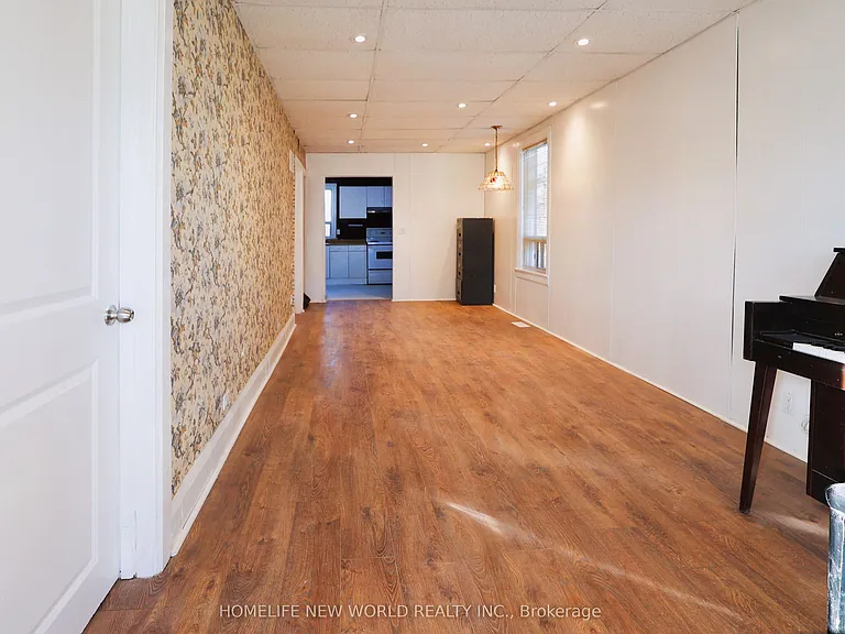 32 Pendeen Ave — Photo 41