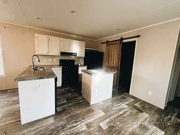 2nd image of 310 Dollar Dr #310