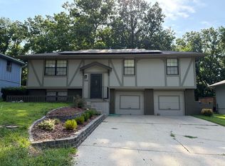 1108 NE 10th St, Blue Springs, MO 64014