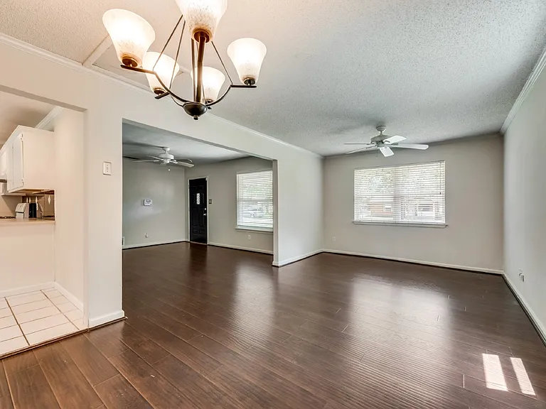 438 Daniel St — Photo 8