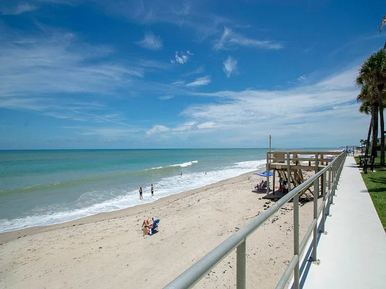 3554 Ocean Dr #1102 — Photo 33