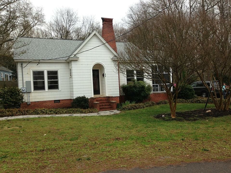 1st image of 203 Park Dr