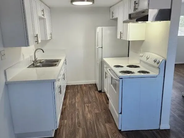 5820 Dodd St, Las Vegas, NV 89122