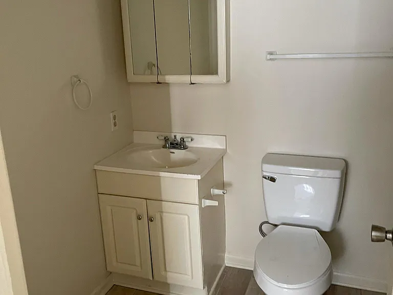115 S Leo St #3 — Photo 9