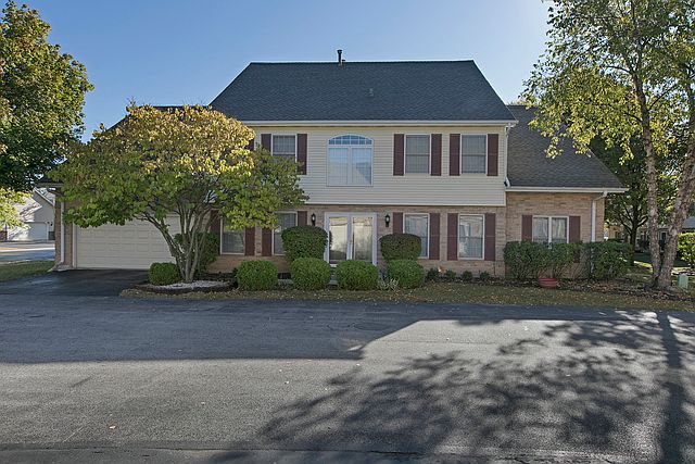 1st image of 1464 Laurel Oaks Dr #B