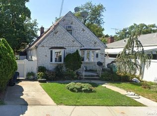 243-30 132nd Ave, Rosedale, NY 11422