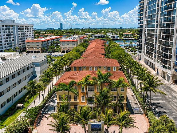 2nd image of 2069 S Ocean Dr #Townhouse 18