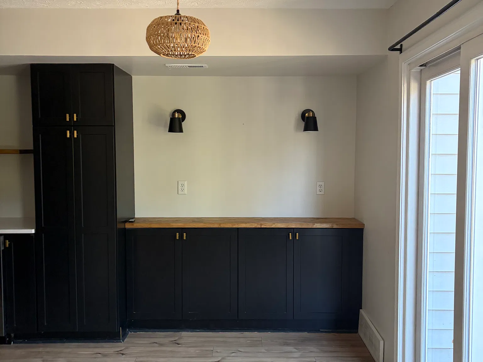 2 bed, 1.5 bath, 900 sqft, $2,200 — Photo 4