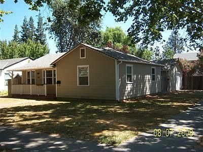 1st image of 925 3rd St