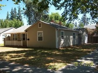 925 3rd St, Woodland, CA 95695