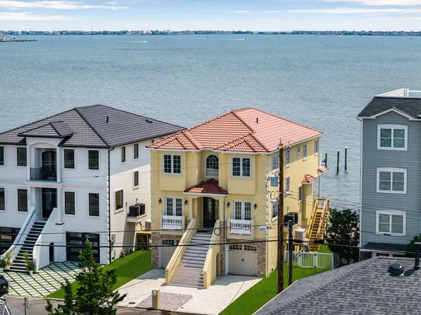 657 Bayview Drive, Toms River, NJ 08753