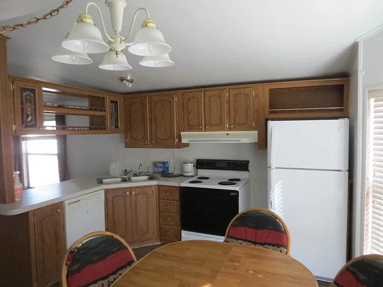13614 E 44th Dr — Photo 6