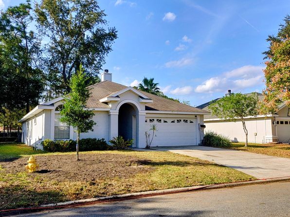 153 Hawthorn Hedge Ln