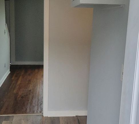 2nd image of 66-72 Burnett Pl