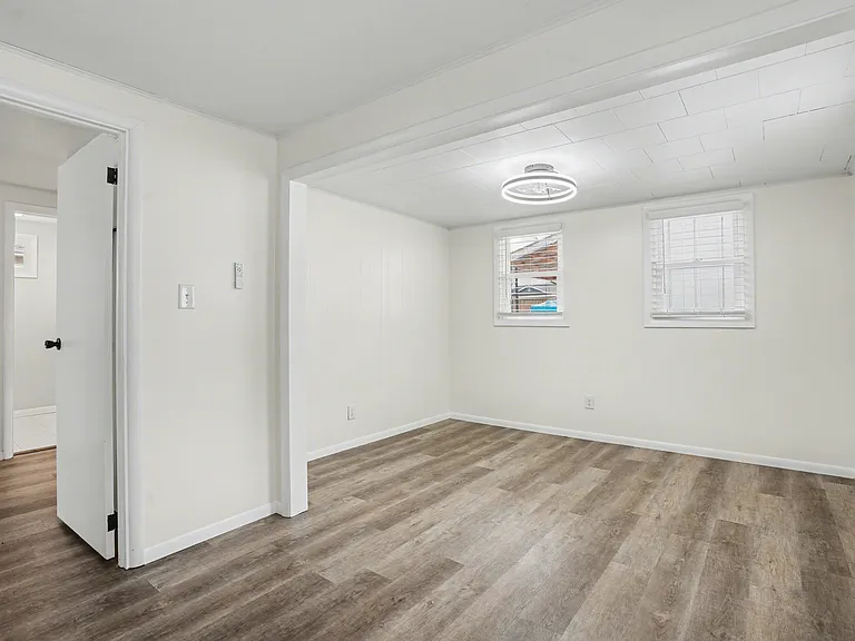 6520 S 70 E — Photo 19