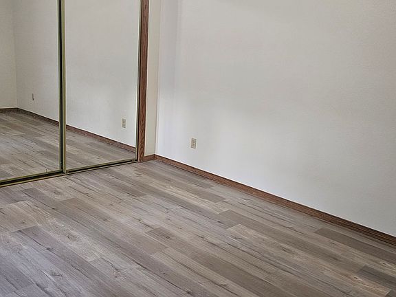 5th image of 7913 Canoe Ln