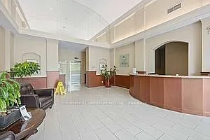 1359 Rathburn Rd E #1802 — Photo 13