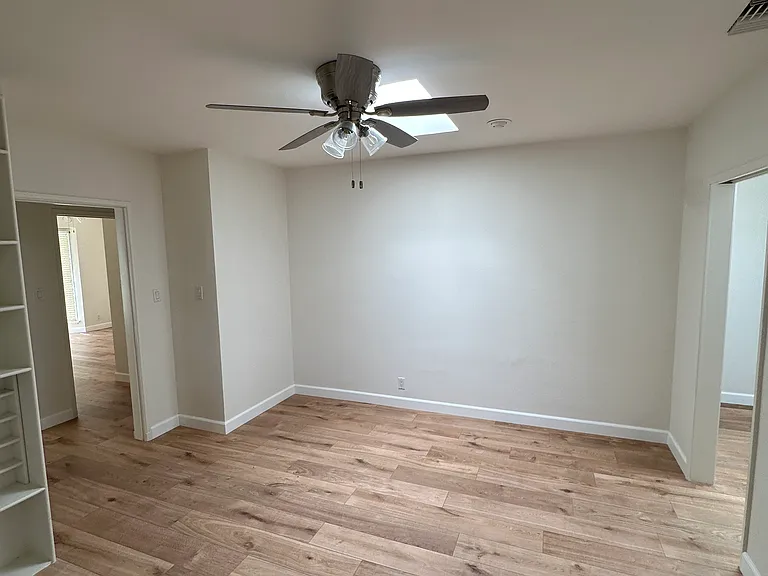 8060 Altavan Ave — Photo 9