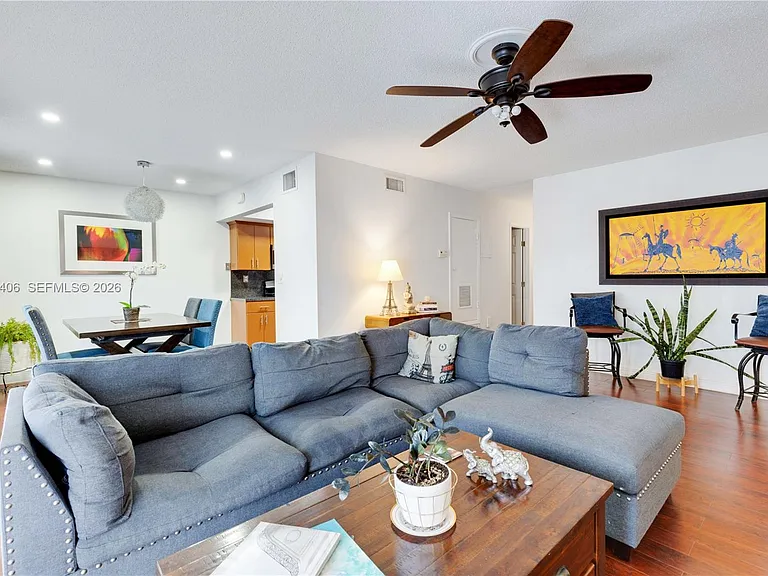 8390 N Missionwood Cir #D-18 — Photo 8
