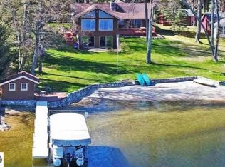 7597 Mile Point Ln, Central Lake, MI 49622