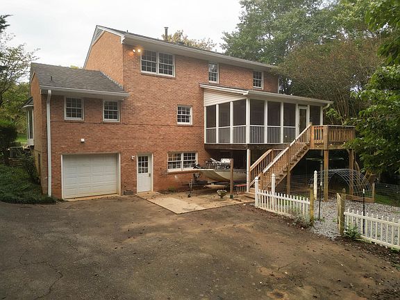 4th image of 106 Mulberry Ct