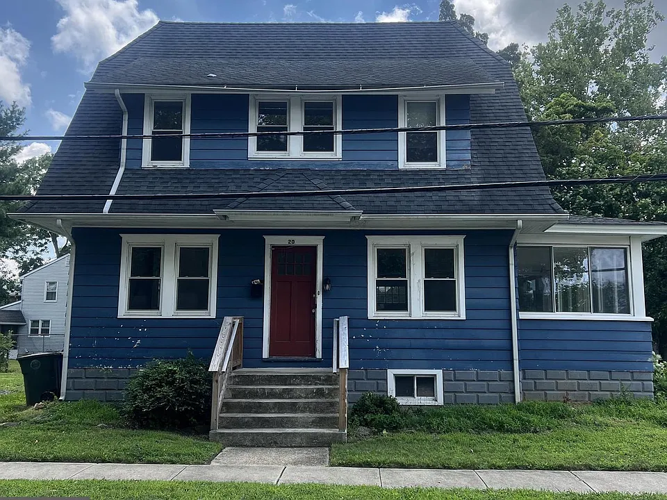 20 Normal Blvd