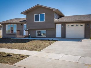 118 Hayden Dr, Box Elder, SD 57719