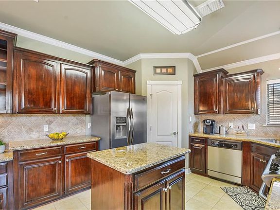 2nd image of 407 Half Moon Ln