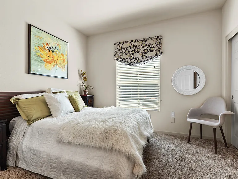 The View Apartments — Photo 175