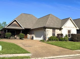 110 Amethyst Ln, Brandon, MS 39047