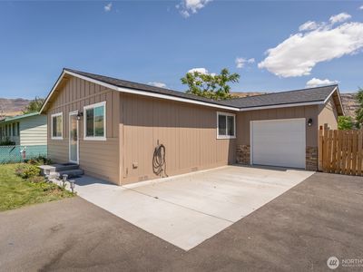 14 Cambridge Avenue, Rock Island, WA, 98850
