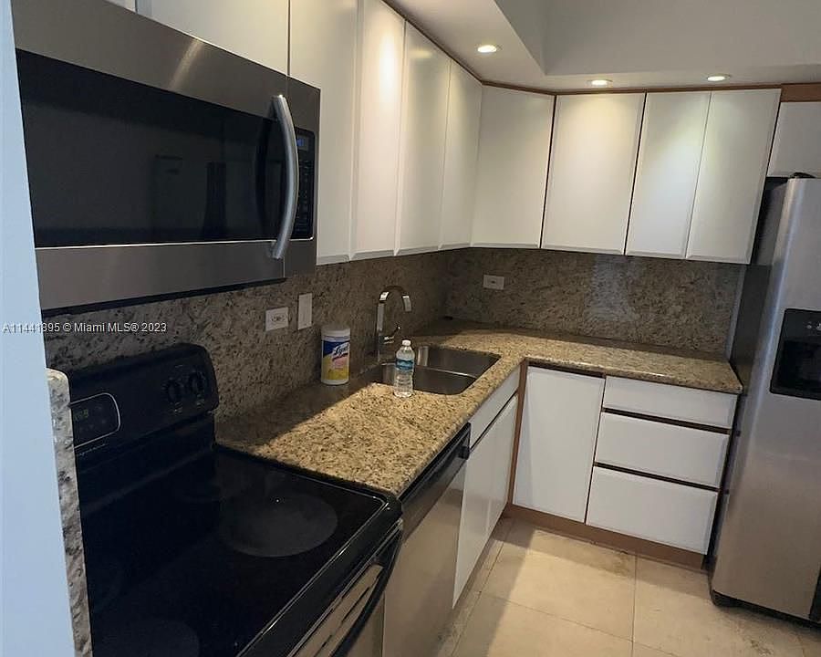 1st image of 20355 NE 34th Ct APT 224