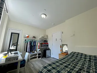 Rented by Bond New York